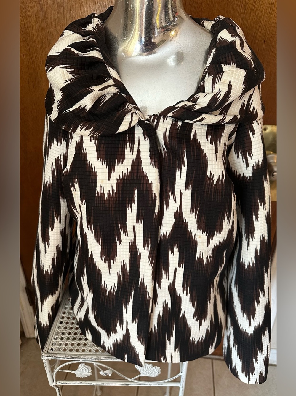 Carole Little Cropped Blazer Sz M Black White Abstract Art to Wear 90s Eclectic